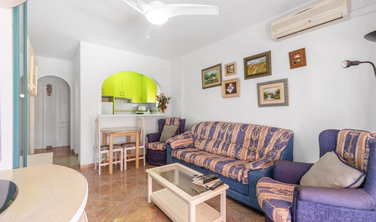Resale - Apartment / flat - Torrevieja - La Mata
