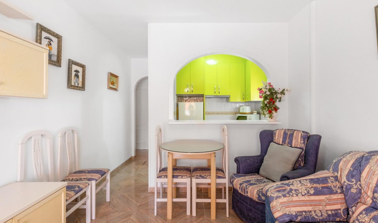 Resale - Apartment / flat - Torrevieja - La Mata