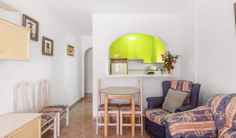 Resale - Apartment / flat - Torrevieja - La Mata