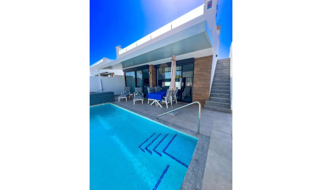 Resale - Villa - Lo Pagan - None