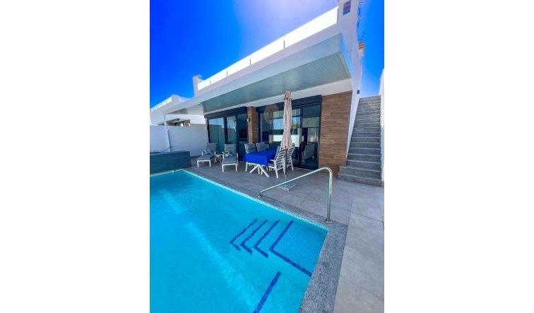 Resale - Villa - Lo Pagan - None
