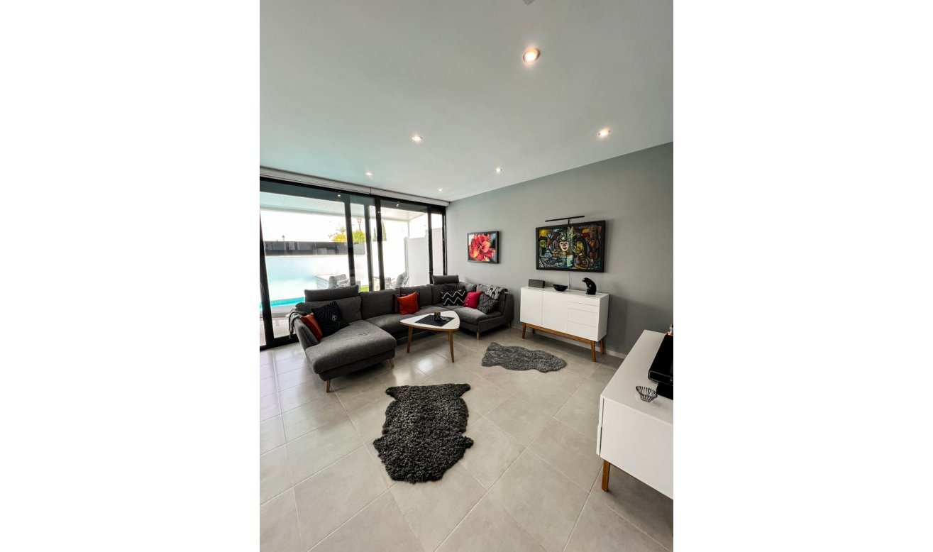 Resale - Villa - Lo Pagan - None