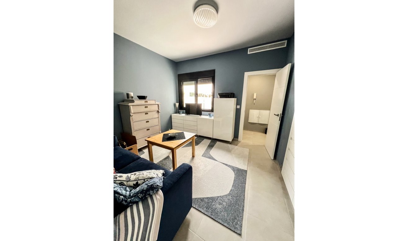 Resale - Villa - Lo Pagan - None