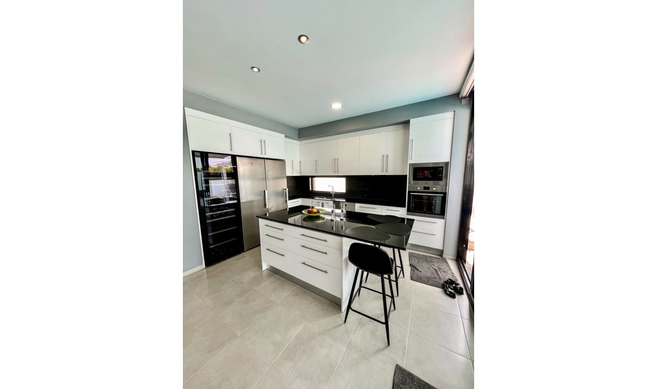 Resale - Villa - Lo Pagan - None