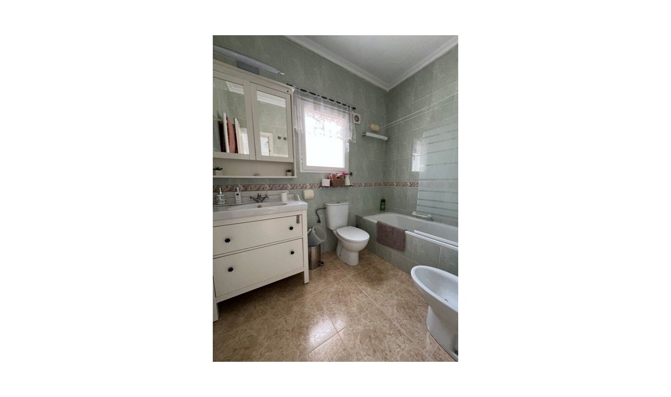 Resale - Villa - Orihuela Costa - Dehesa De Campoamor