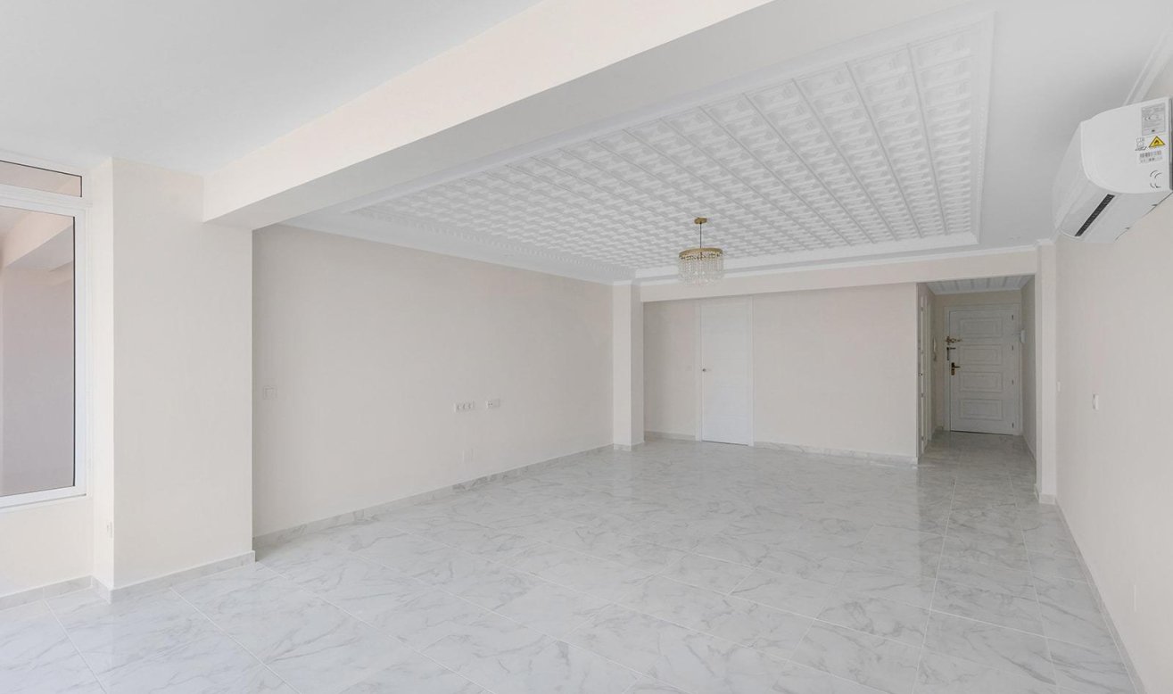 Resale - Apartment / flat - Torrevieja - Acequion