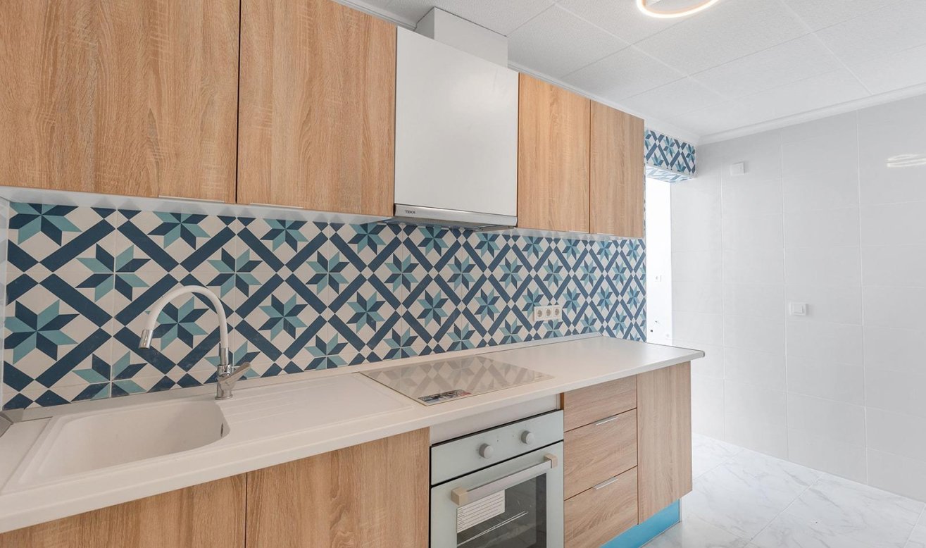 Resale - Apartment / flat - Torrevieja - Acequion