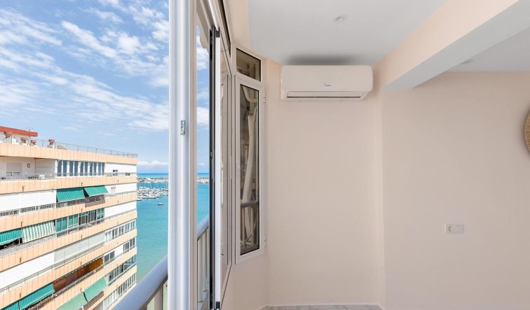 Resale - Apartment / flat - Torrevieja - Acequion