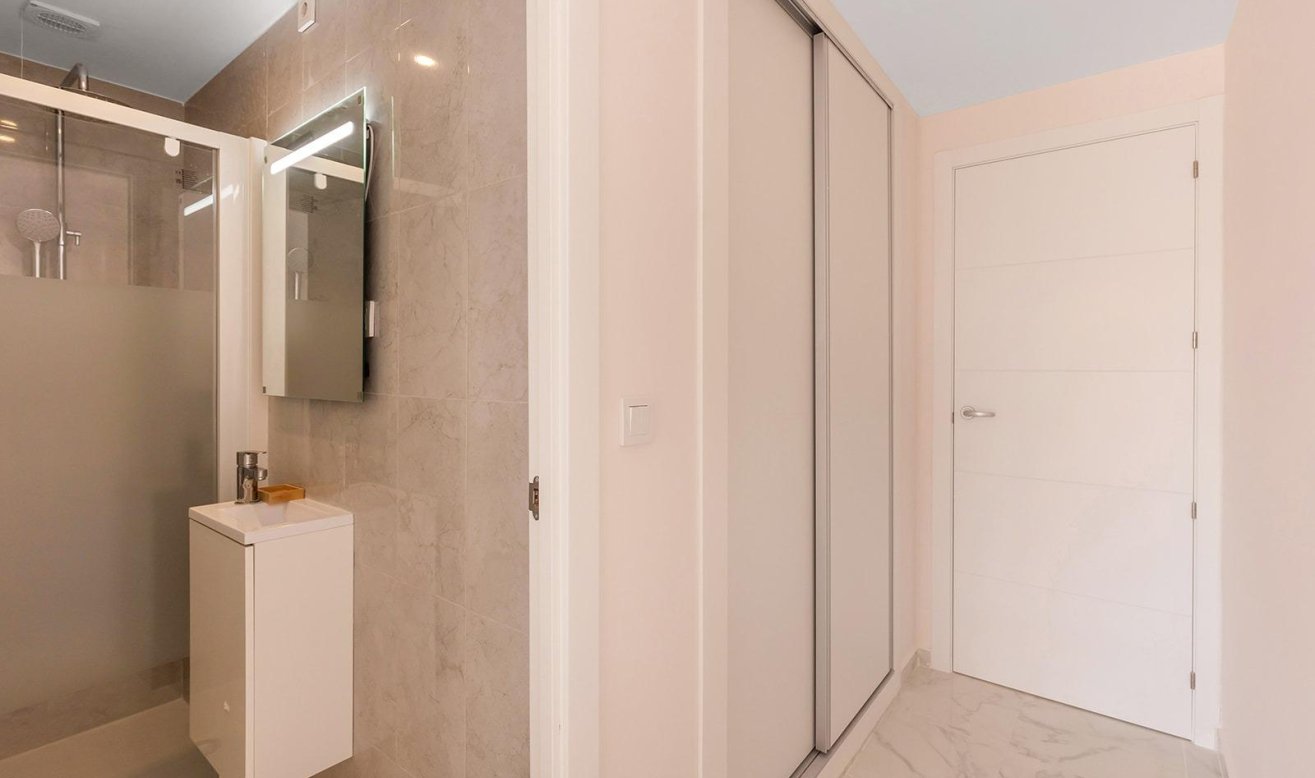 Resale - Apartment / flat - Torrevieja - Acequion