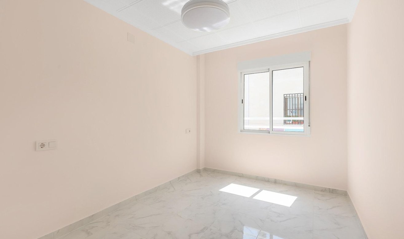 Resale - Apartment / flat - Torrevieja - Acequion