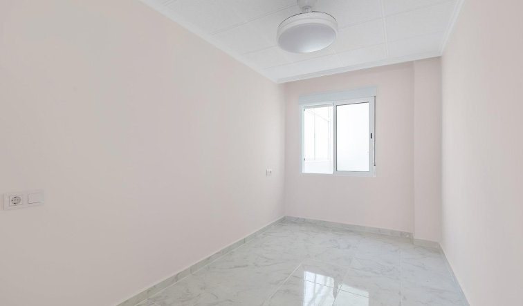 Resale - Apartment / flat - Torrevieja - Acequion