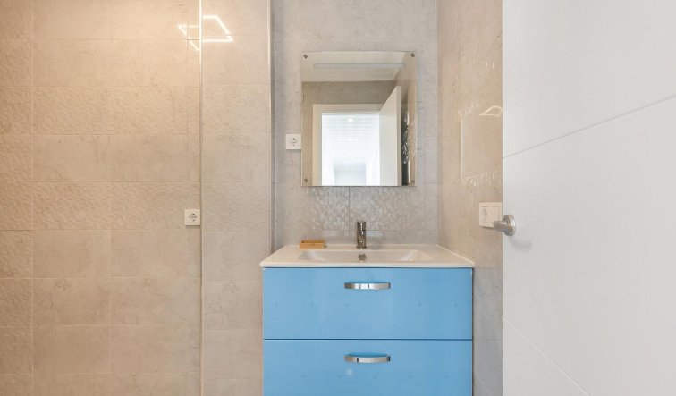 Resale - Apartment / flat - Torrevieja - Acequion