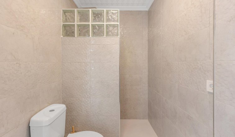 Resale - Apartment / flat - Torrevieja - Acequion