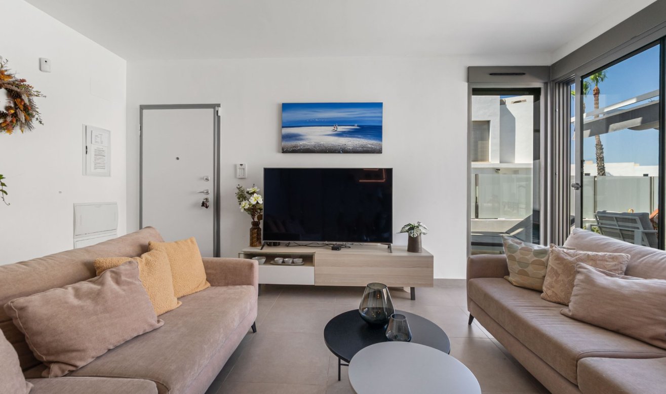 Resale - Villa - Orihuela Costa - Villamartín