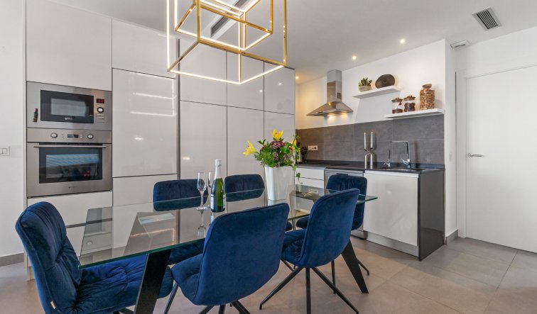 Resale - Villa - Orihuela Costa - Villamartín