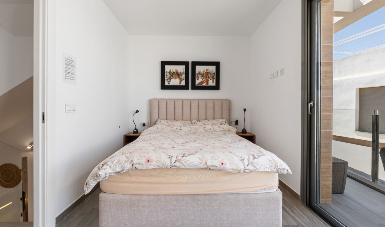 Resale - Villa - Orihuela Costa - Villamartín