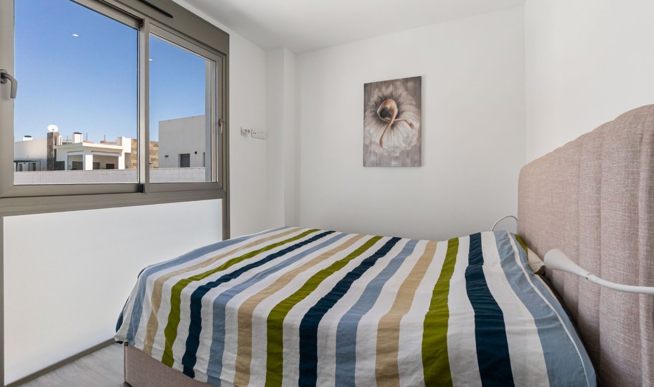 Resale - Villa - Orihuela Costa - Villamartín