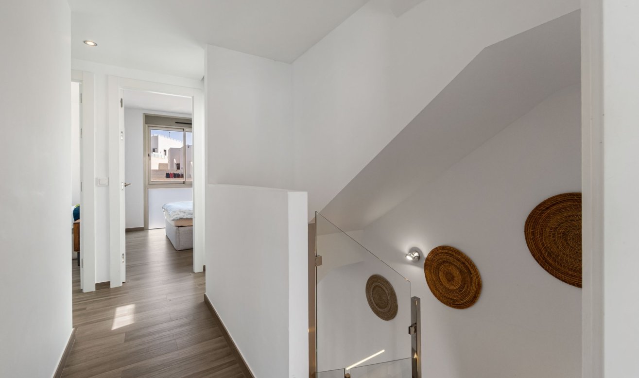 Resale - Villa - Orihuela Costa - Villamartín