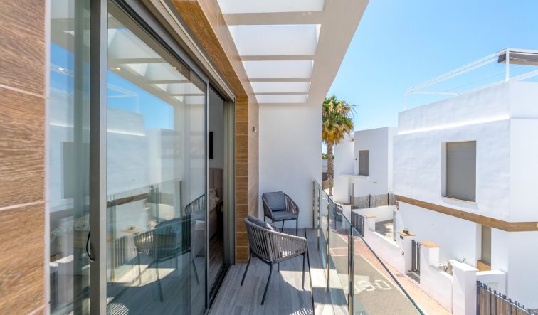Resale - Villa - Orihuela Costa - Villamartín