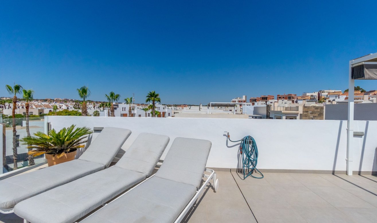 Resale - Villa - Orihuela Costa - Villamartín