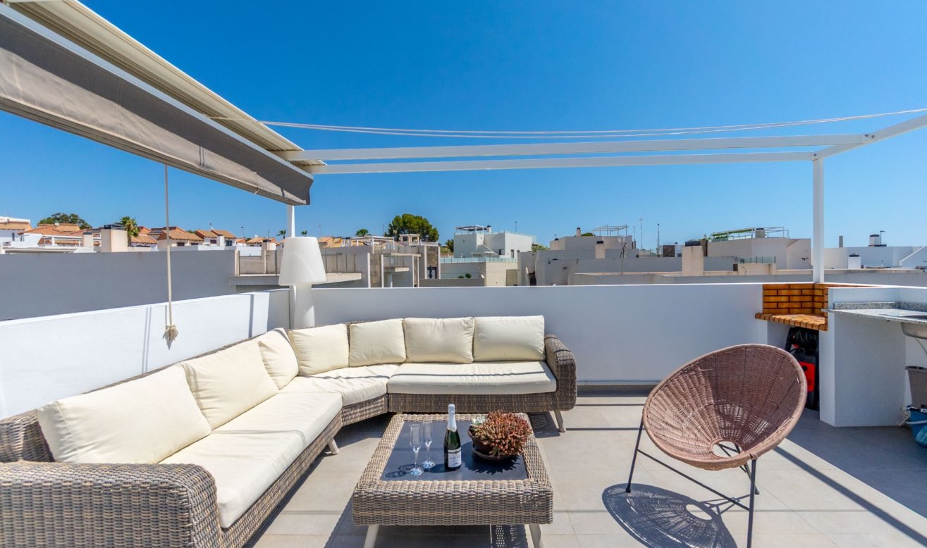 Resale - Villa - Orihuela Costa - Villamartín