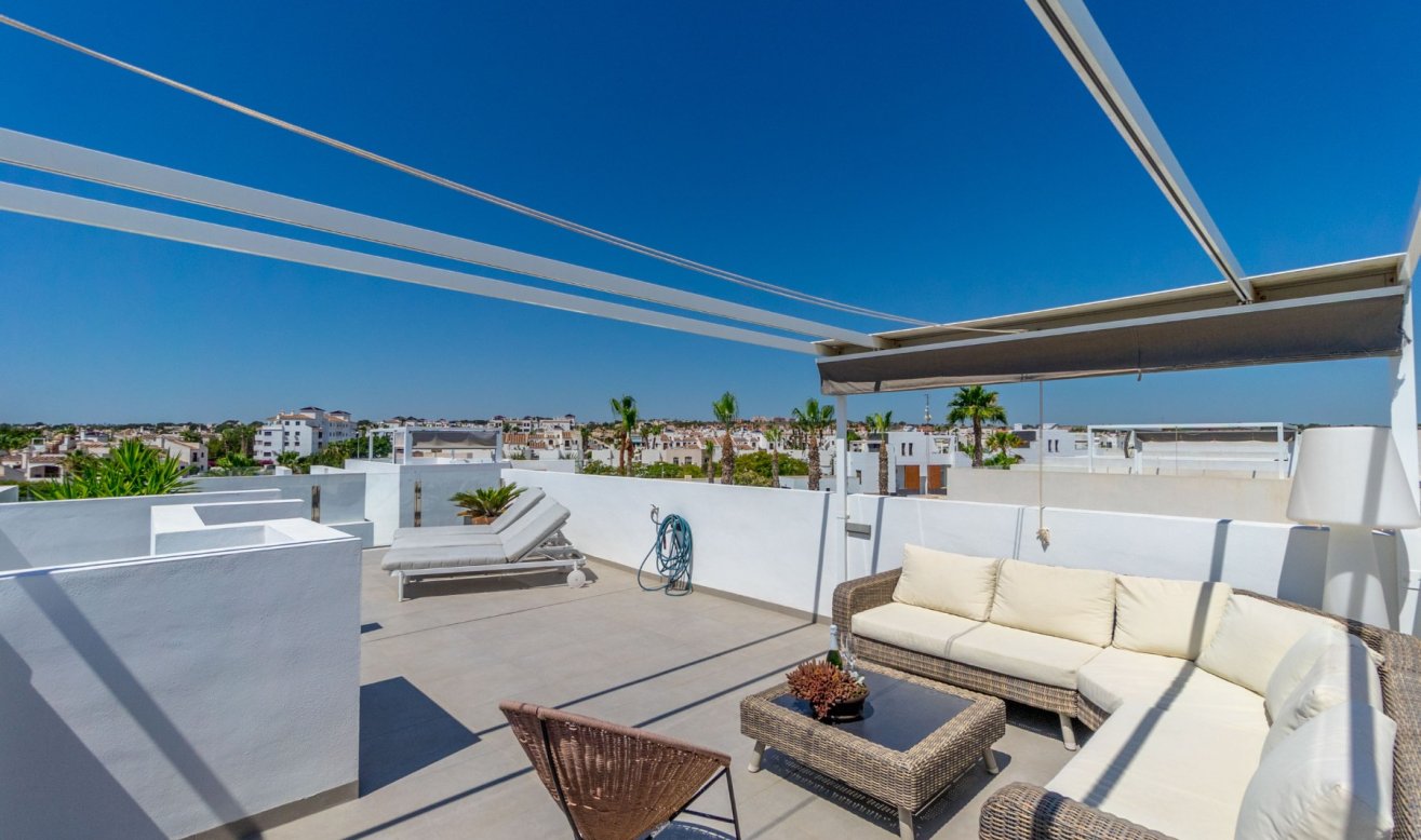 Resale - Villa - Orihuela Costa - Villamartín