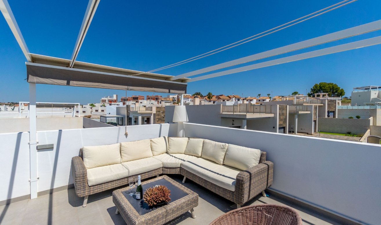 Resale - Villa - Orihuela Costa - Villamartín