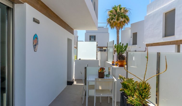 Resale - Villa - Orihuela Costa - Villamartín