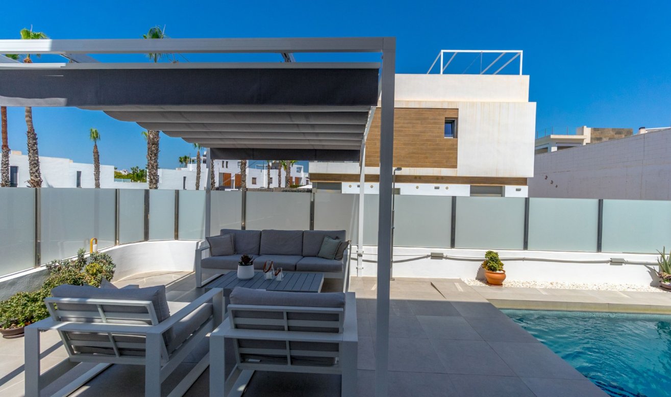 Resale - Villa - Orihuela Costa - Villamartín