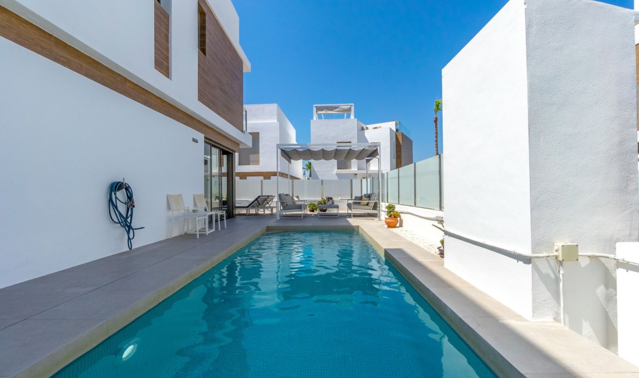 Resale - Villa - Orihuela Costa - Villamartín