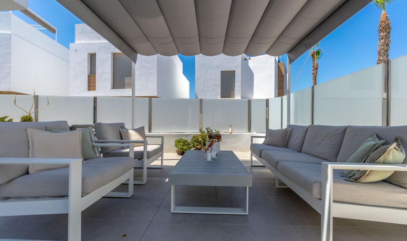 Resale - Villa - Orihuela Costa - Villamartín