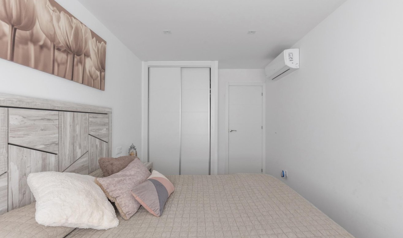 Reventa - Apartamento / piso - Torrevieja - Acequion