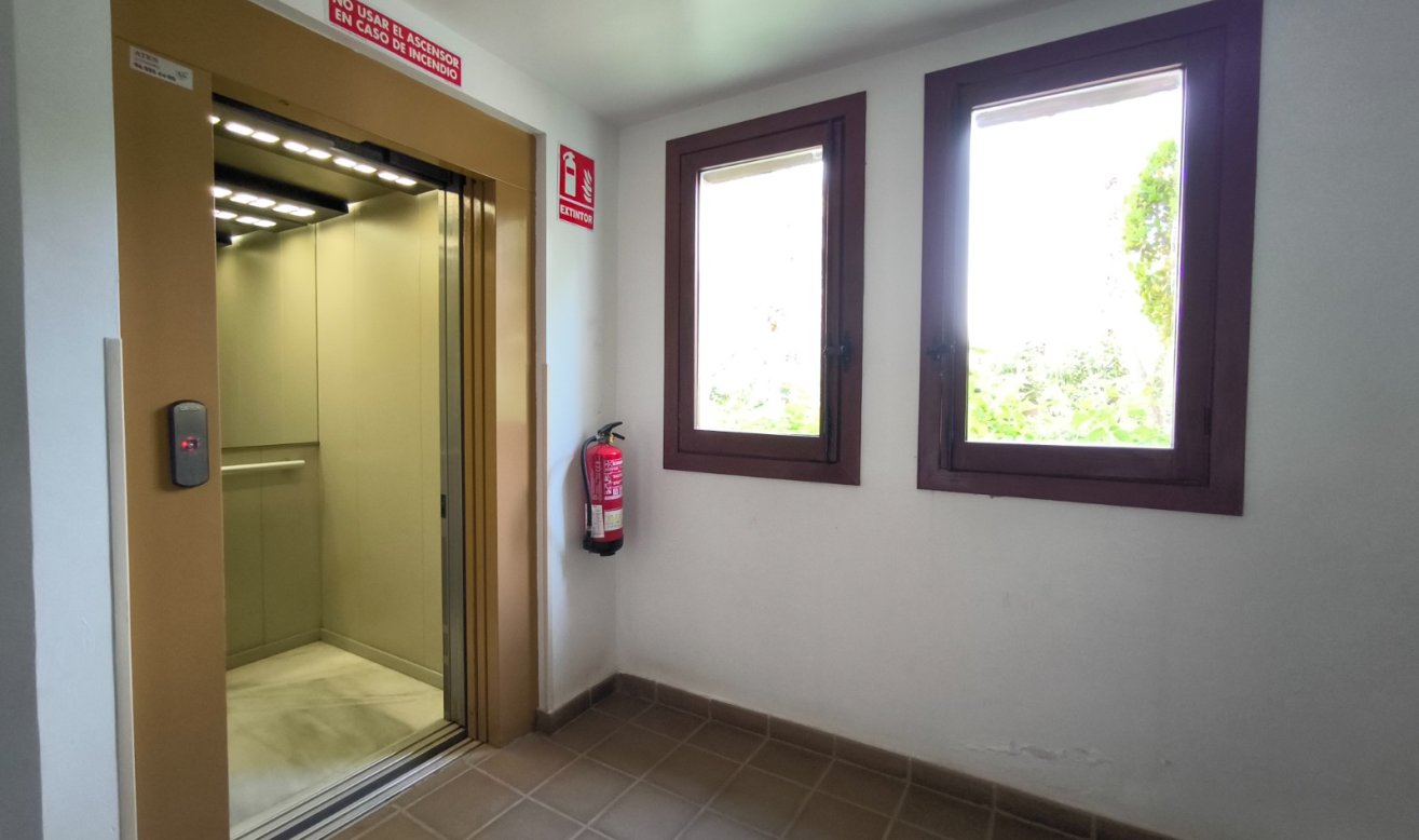 Resale - Penthouse - Torrevieja - Punta prima