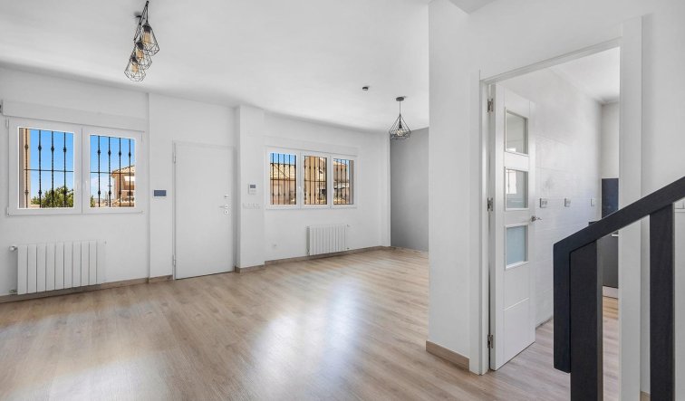Resale - Villa - Torrevieja - Aguas Nuevas