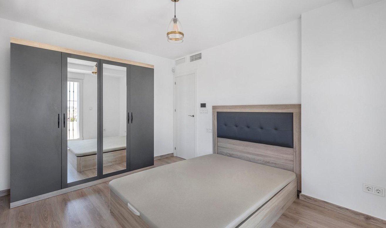 Resale - Villa - Torrevieja - Aguas Nuevas