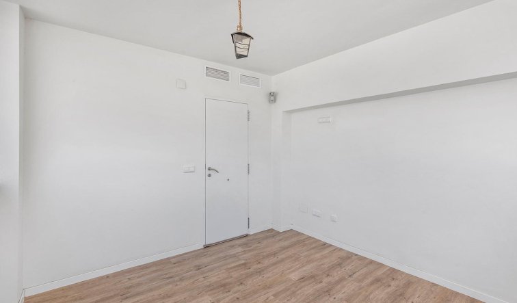 Resale - Villa - Torrevieja - Aguas Nuevas
