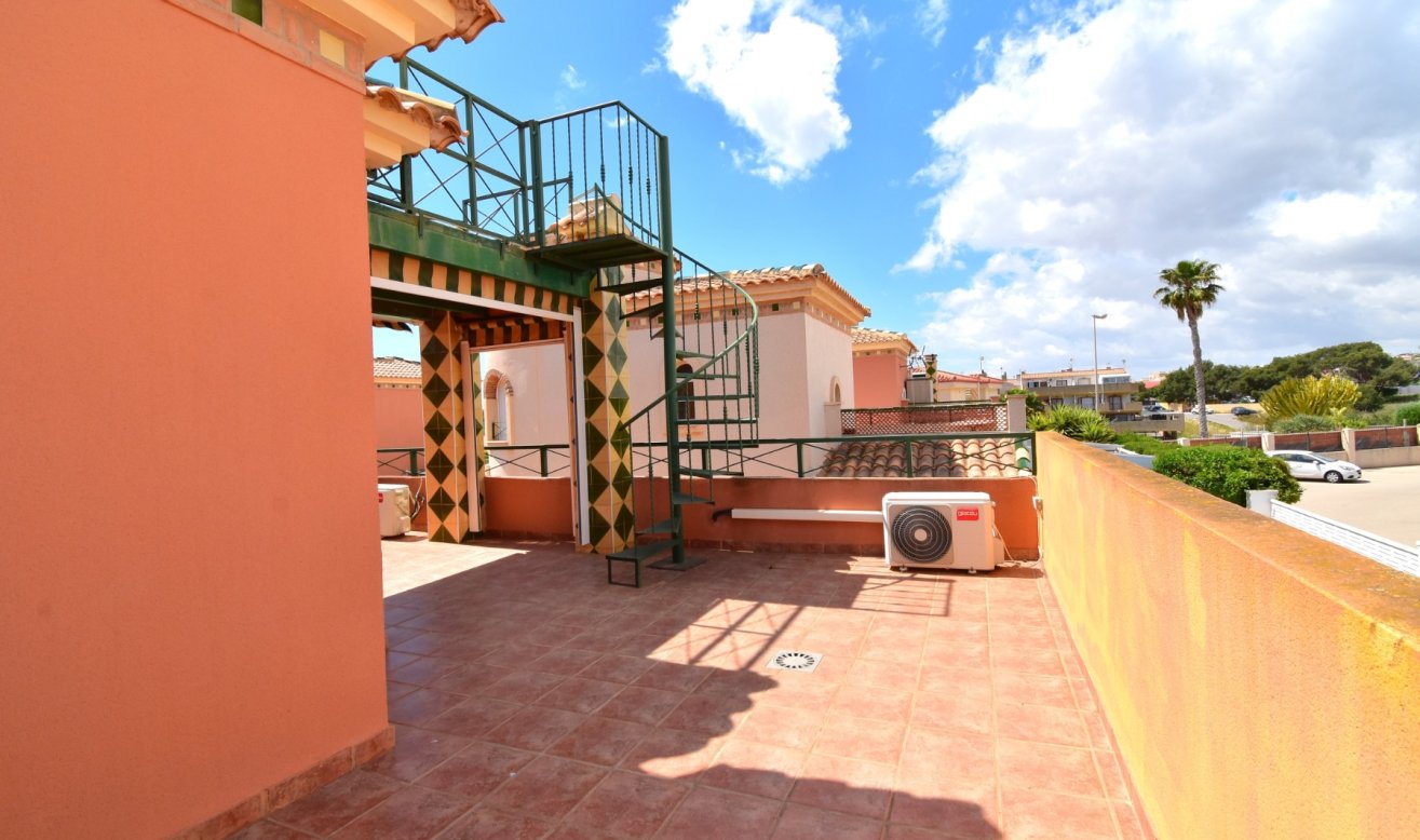 Resale - Detached Villa - Orihuela Costa - Playa Flamenca