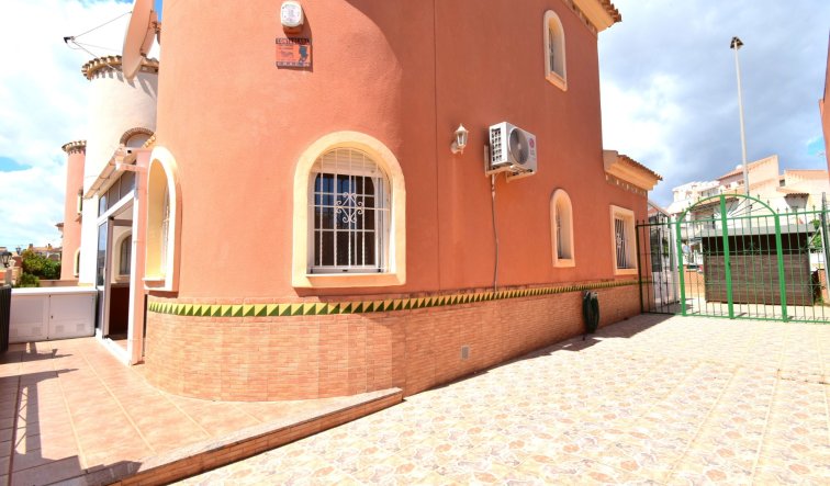 Resale - Detached Villa - Orihuela Costa - Playa Flamenca