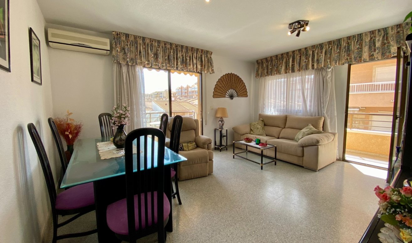 Resale - Apartment / flat - Guardamar del Segura - CENTRO