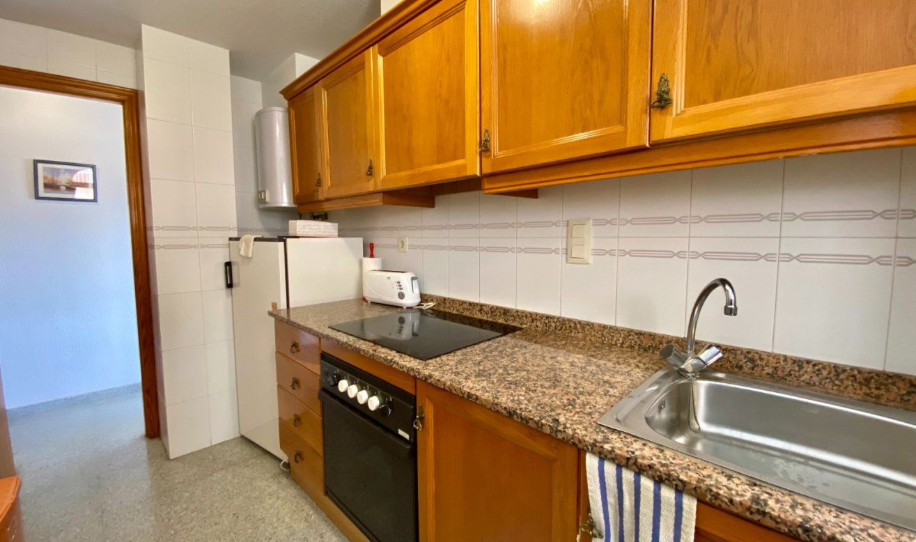 Resale - Apartment / flat - Guardamar del Segura - CENTRO