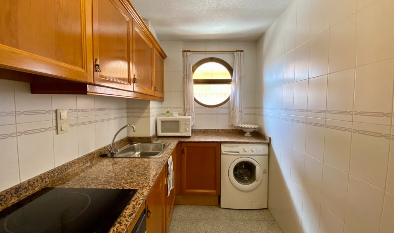 Resale - Apartment / flat - Guardamar del Segura - CENTRO
