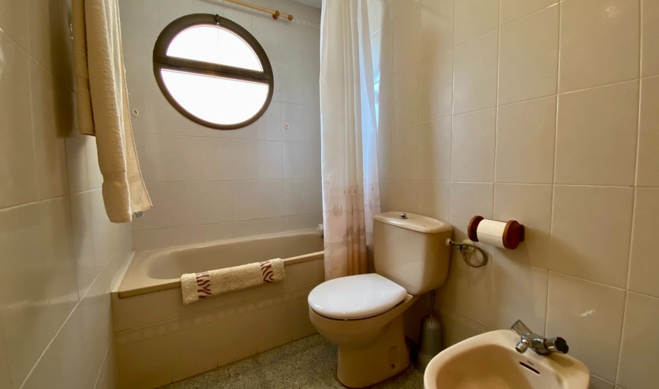 Resale - Apartment / flat - Guardamar del Segura - CENTRO