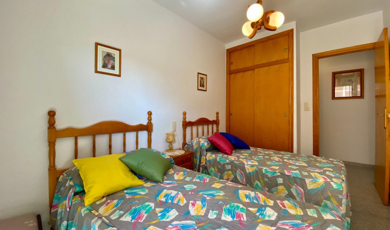 Resale - Apartment / flat - Guardamar del Segura - CENTRO
