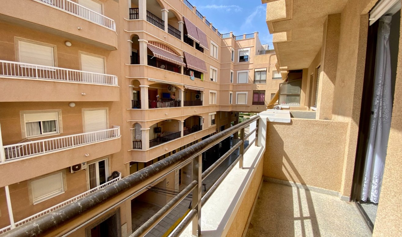 Resale - Apartment / flat - Guardamar del Segura - CENTRO