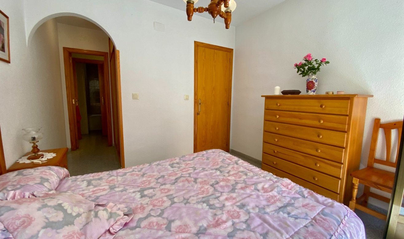 Resale - Apartment / flat - Guardamar del Segura - CENTRO