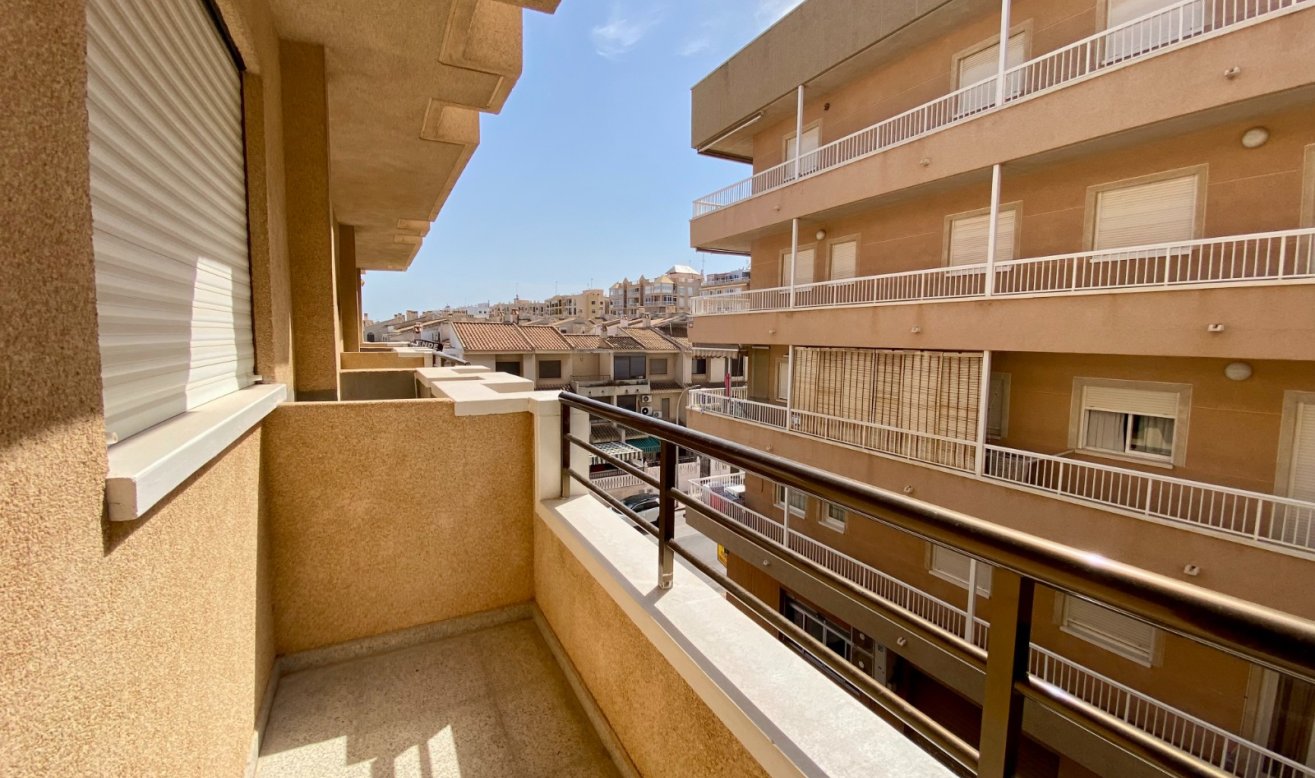 Resale - Apartment / flat - Guardamar del Segura - CENTRO