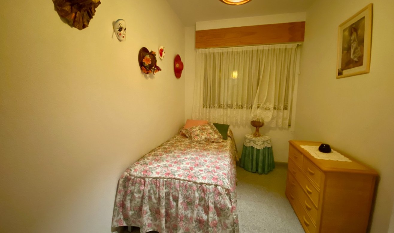Resale - Apartment / flat - Guardamar del Segura - CENTRO