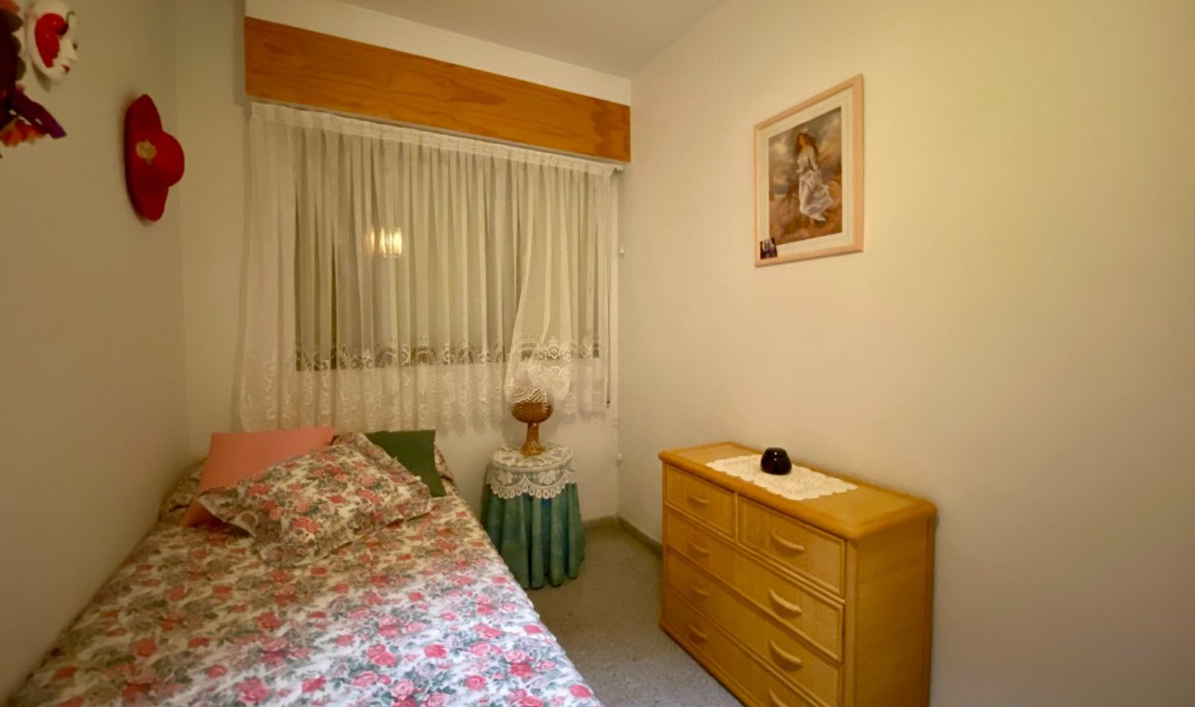 Resale - Apartment / flat - Guardamar del Segura - CENTRO