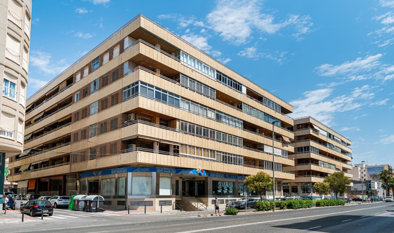 Resale - Apartment / flat - Torrevieja - El Acequión - Los Naúfragos