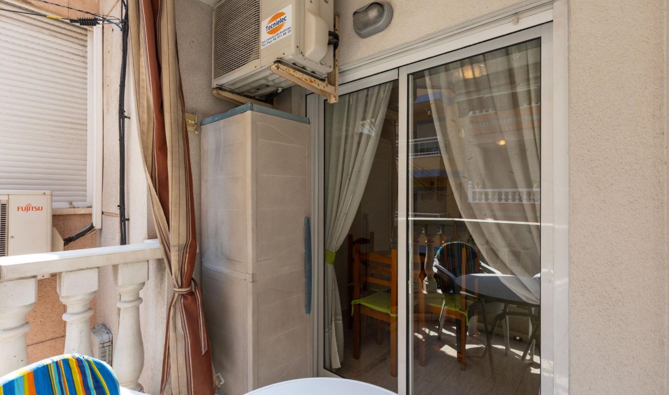 Resale - Apartment / flat - Torrevieja - Centro